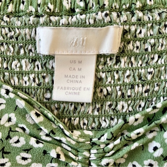 H&M Floral Smocked Top - Picture 6 of 7